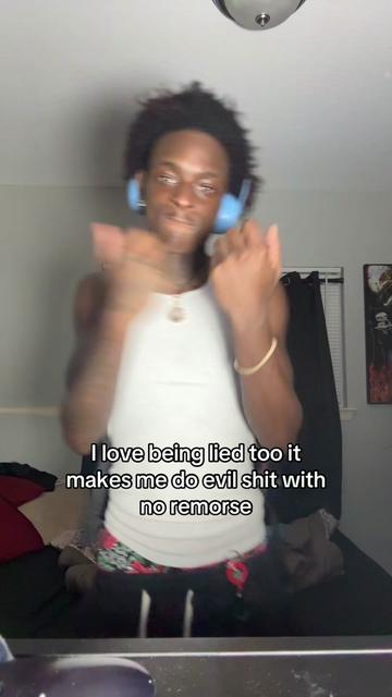@⃟
