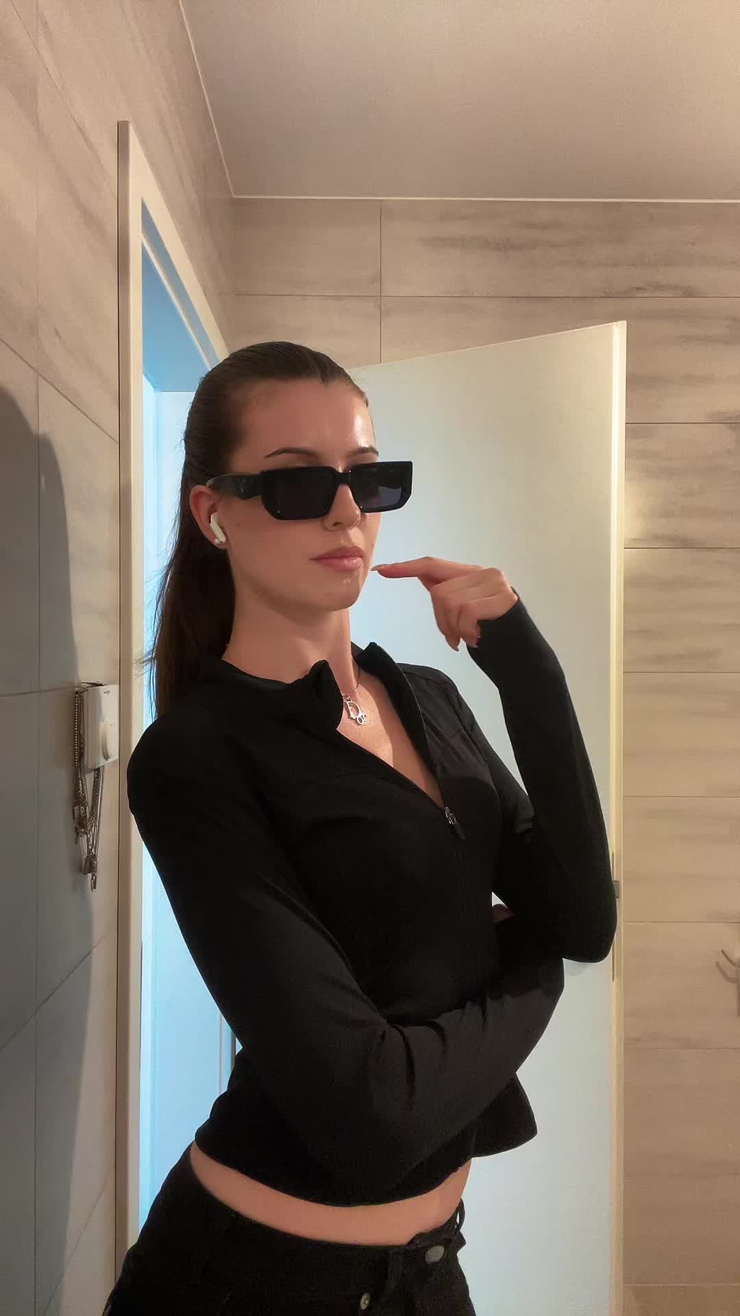 @annaiiiiiiiiiiiii