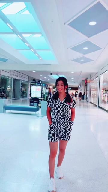 @Queen_Diya02