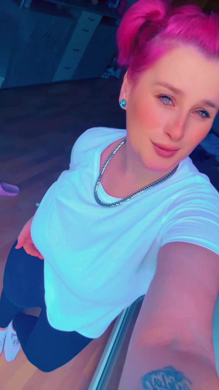@🦋x_ Girlii_x🦋