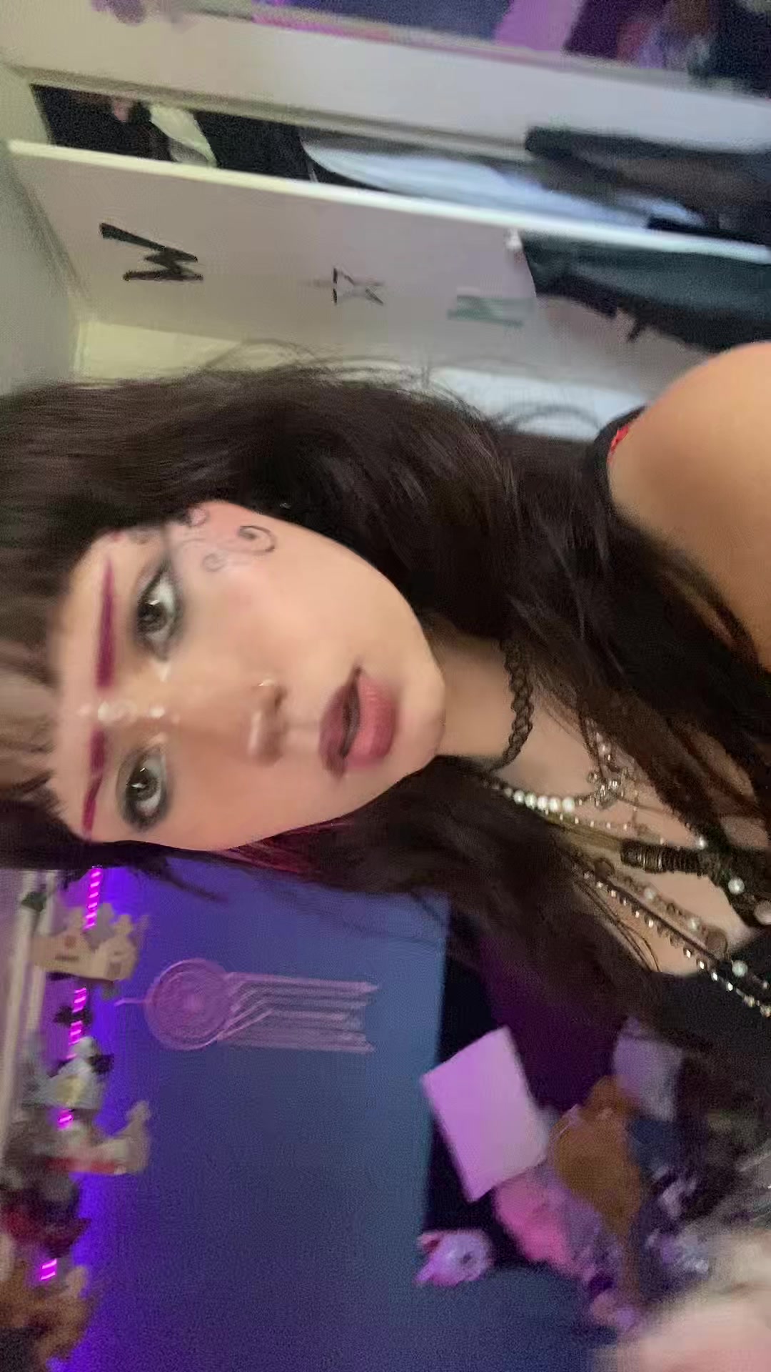 @★