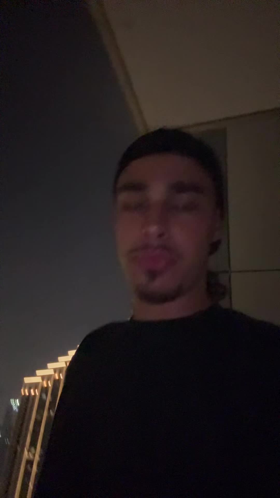 @7