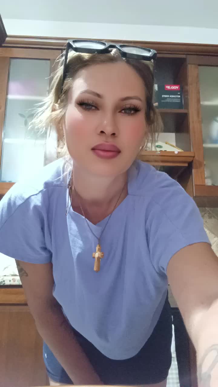 @livialivia330