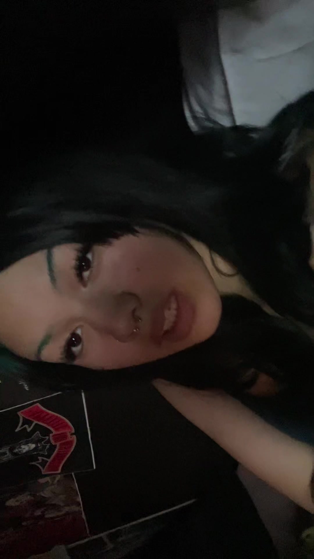 @Lizzyy