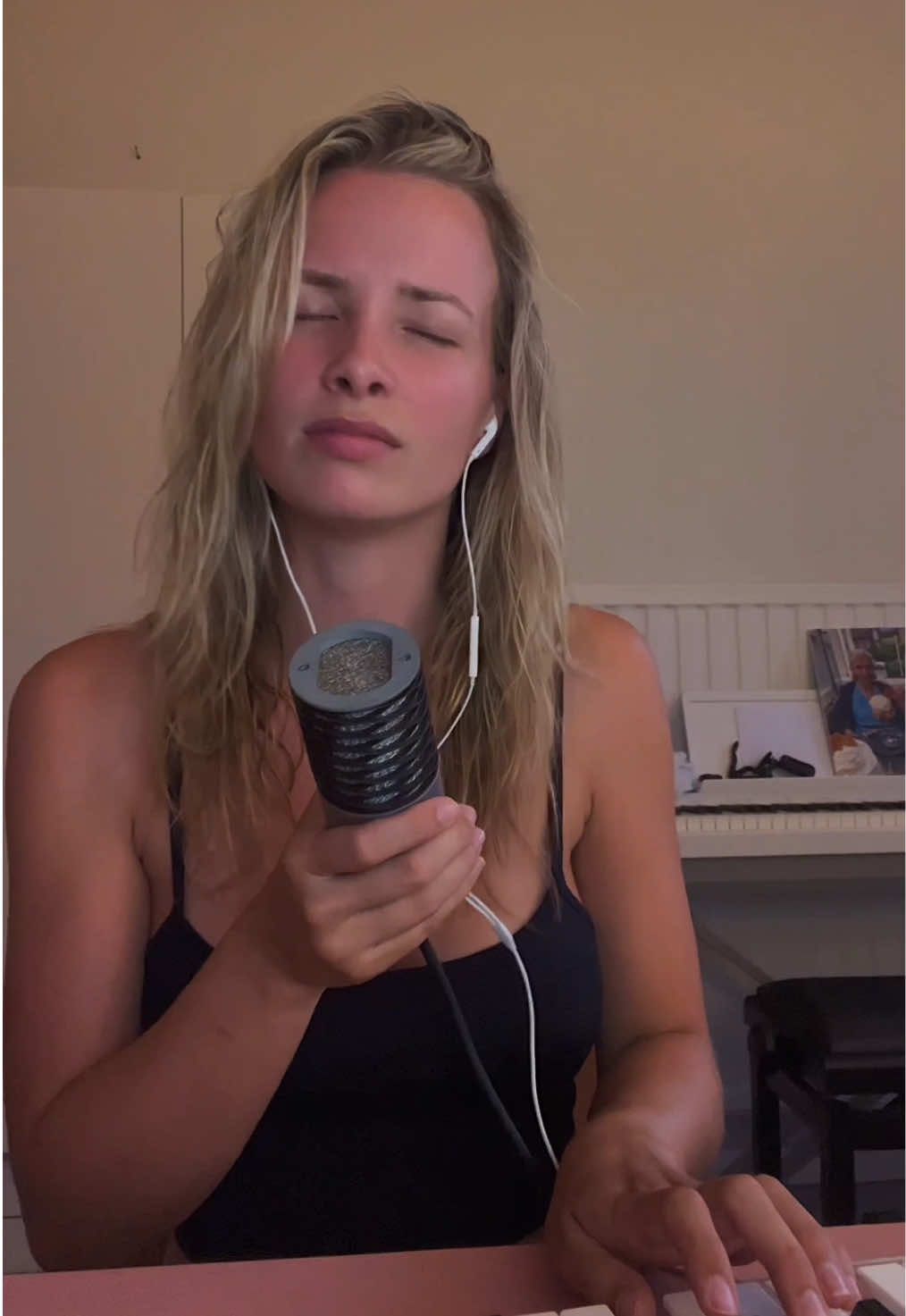 @OLIVIA