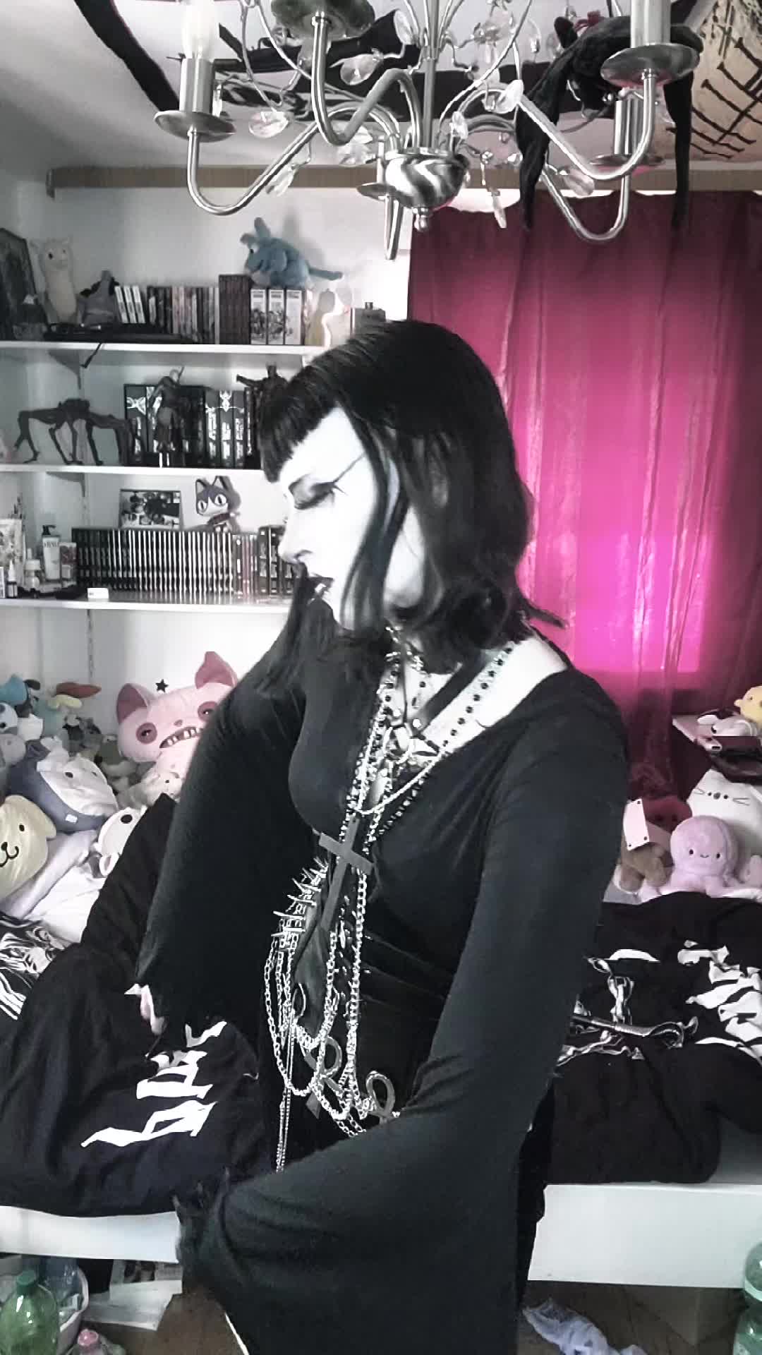 @🦇