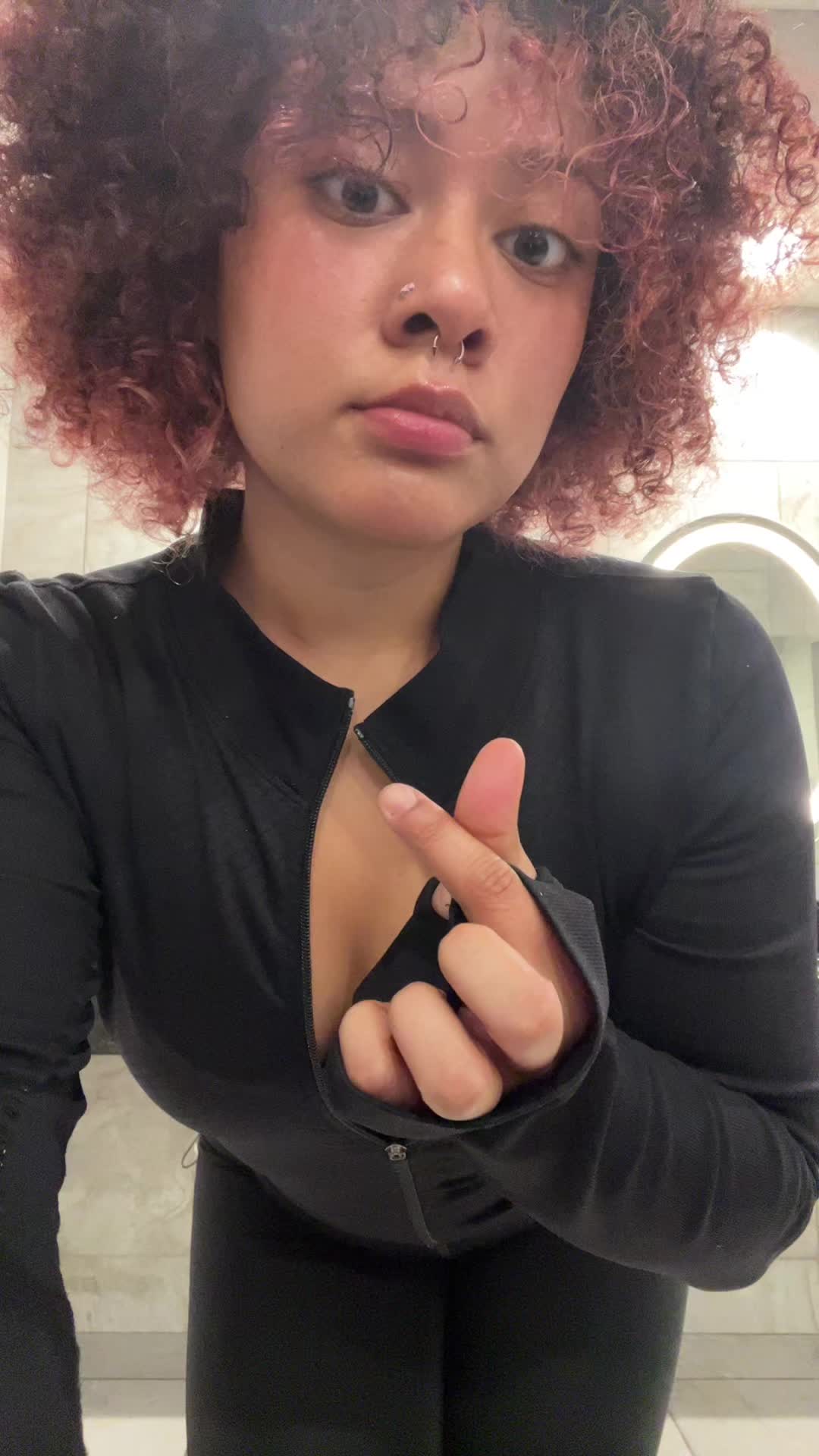 @Linhexists