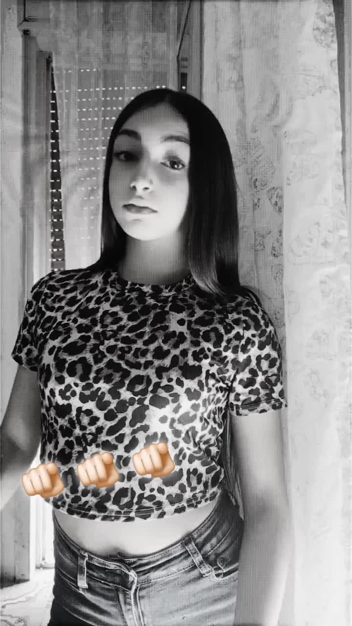 @😚delia_spamm💋