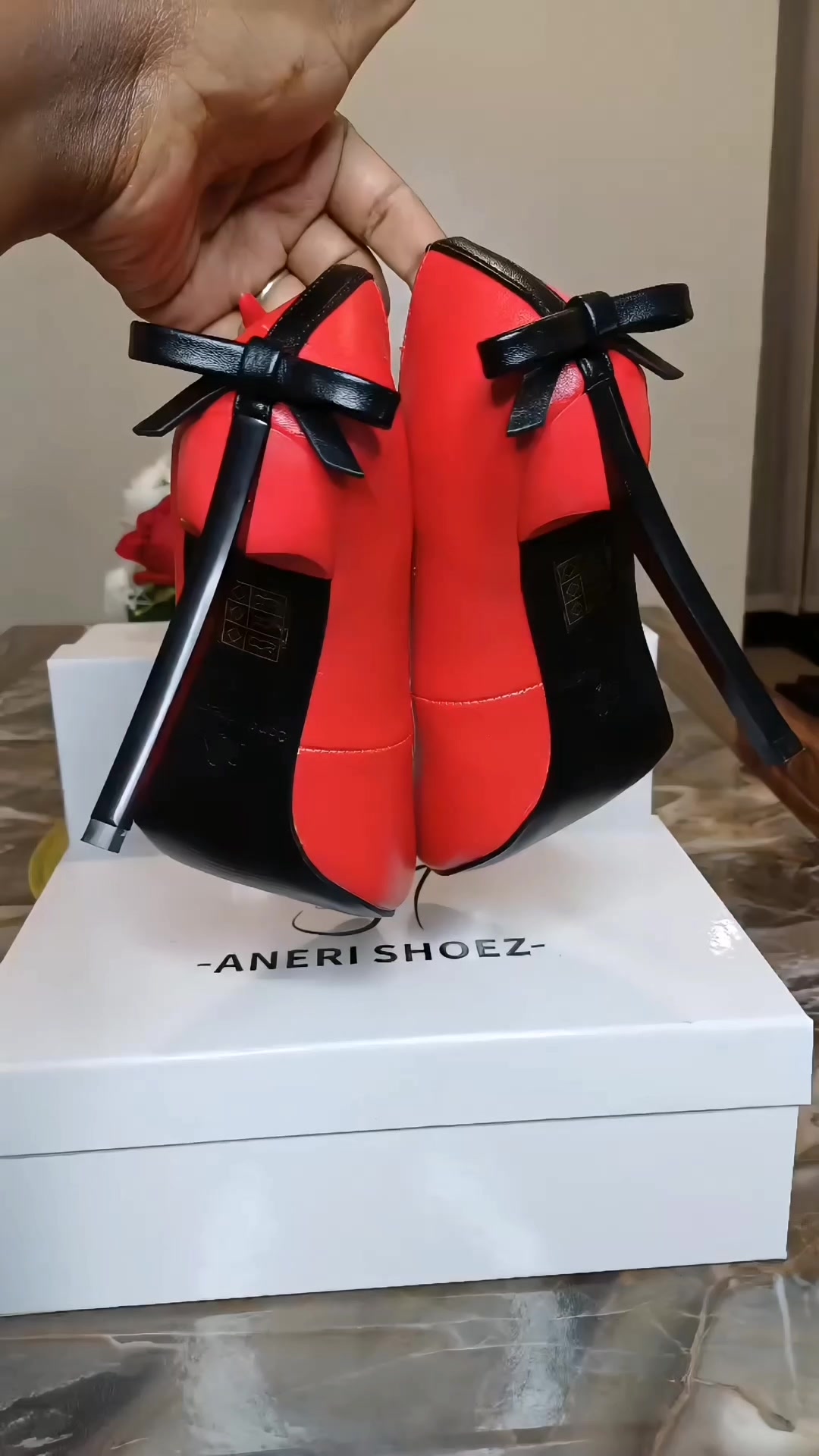@ANERI SHOEZ