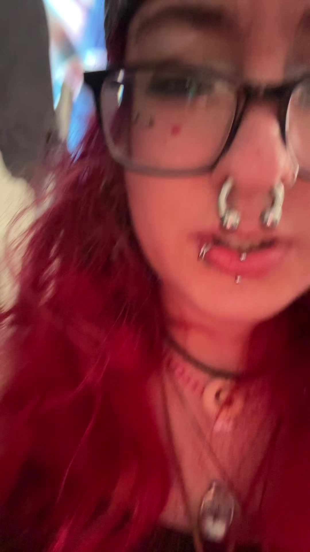 @armless.cum.circle