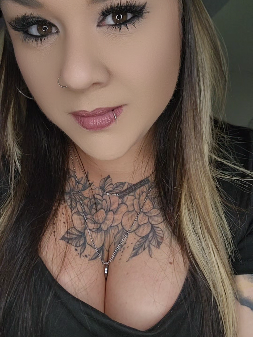 @✨️🖤Brittany🖤✨️