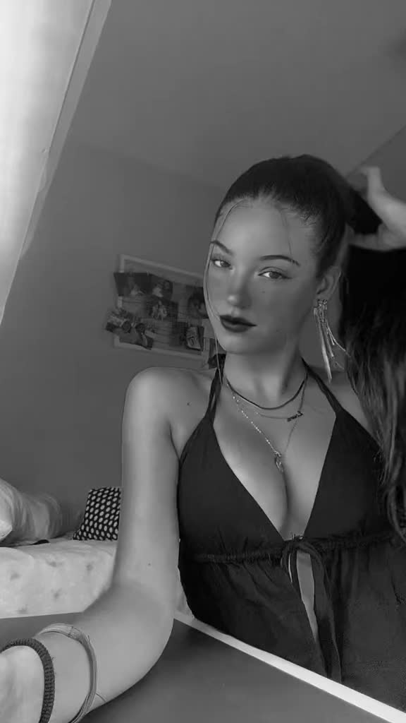 @laauuritaaaaaaa