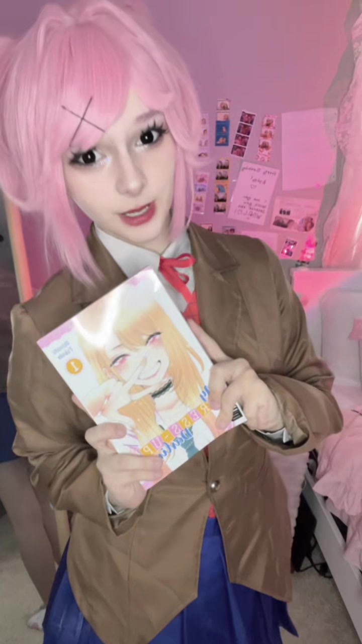 @⌗⋮♡⸝⸝ Mari・⟢