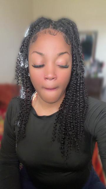 @Chenelle Brady 🇻🇮🇻🇮