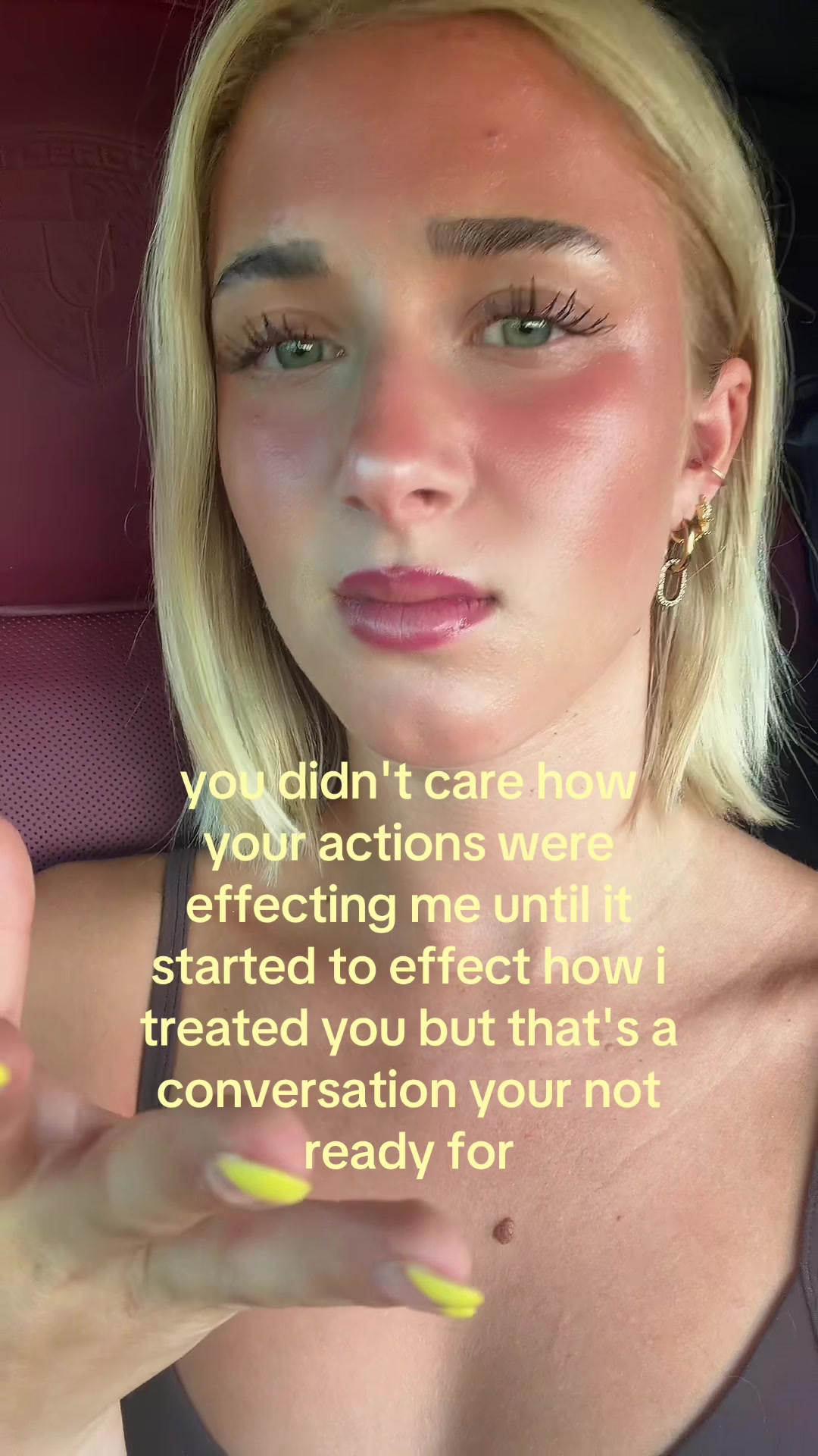 @theelliebarker