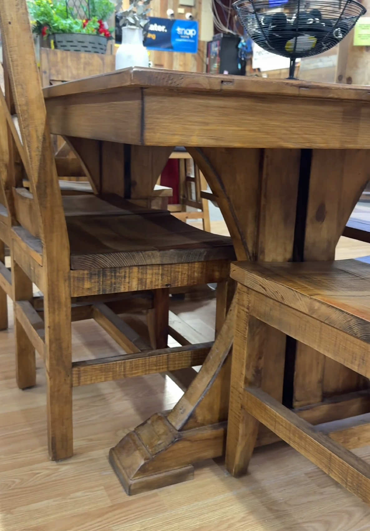 @RusticFurnitureDepot