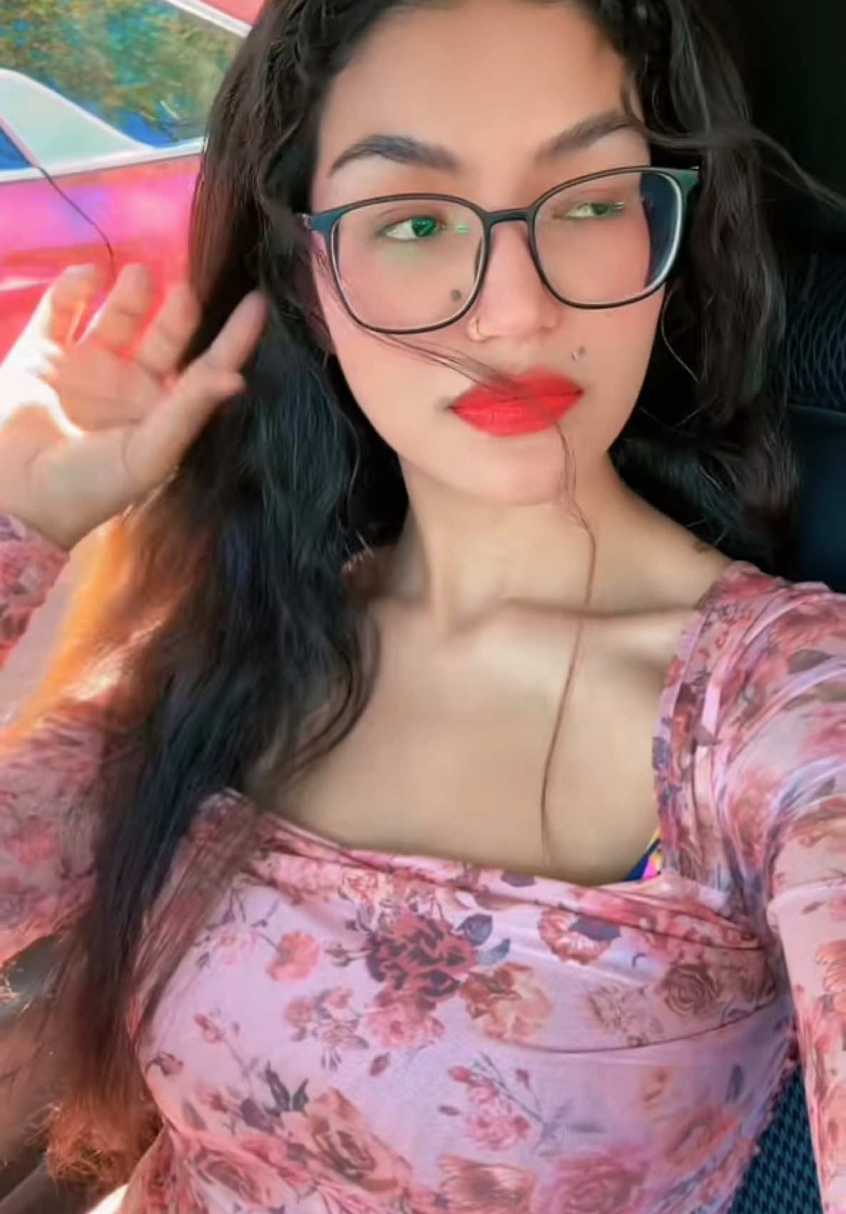 @A👭a