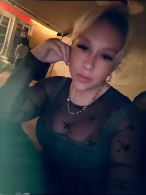 @QueenYing1