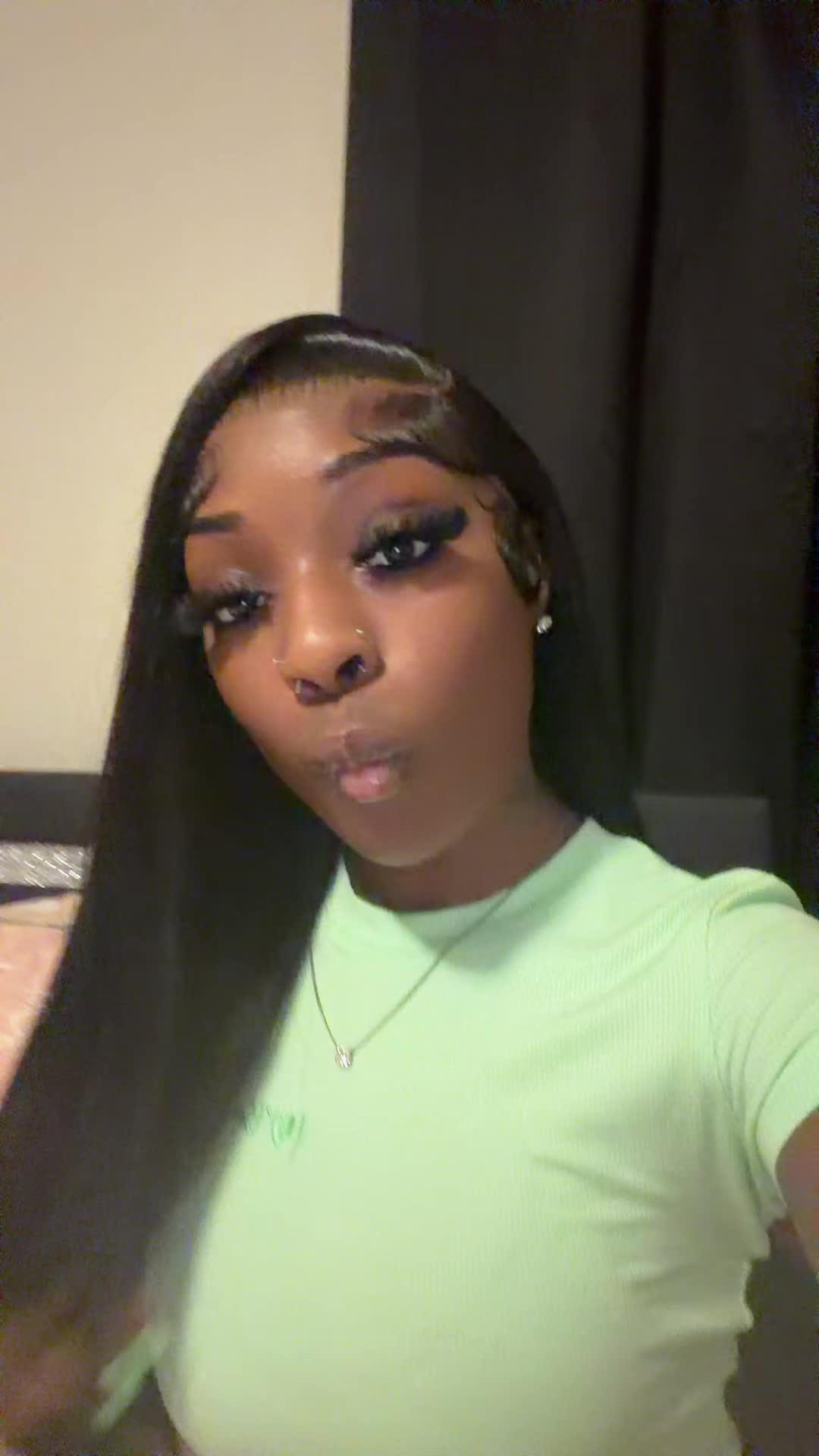 @kiradamfnp🐍| Wig influencer