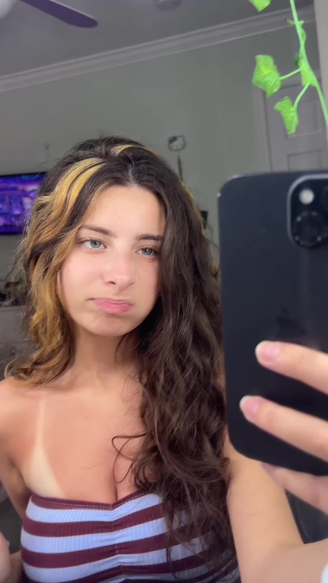 @markzuccs