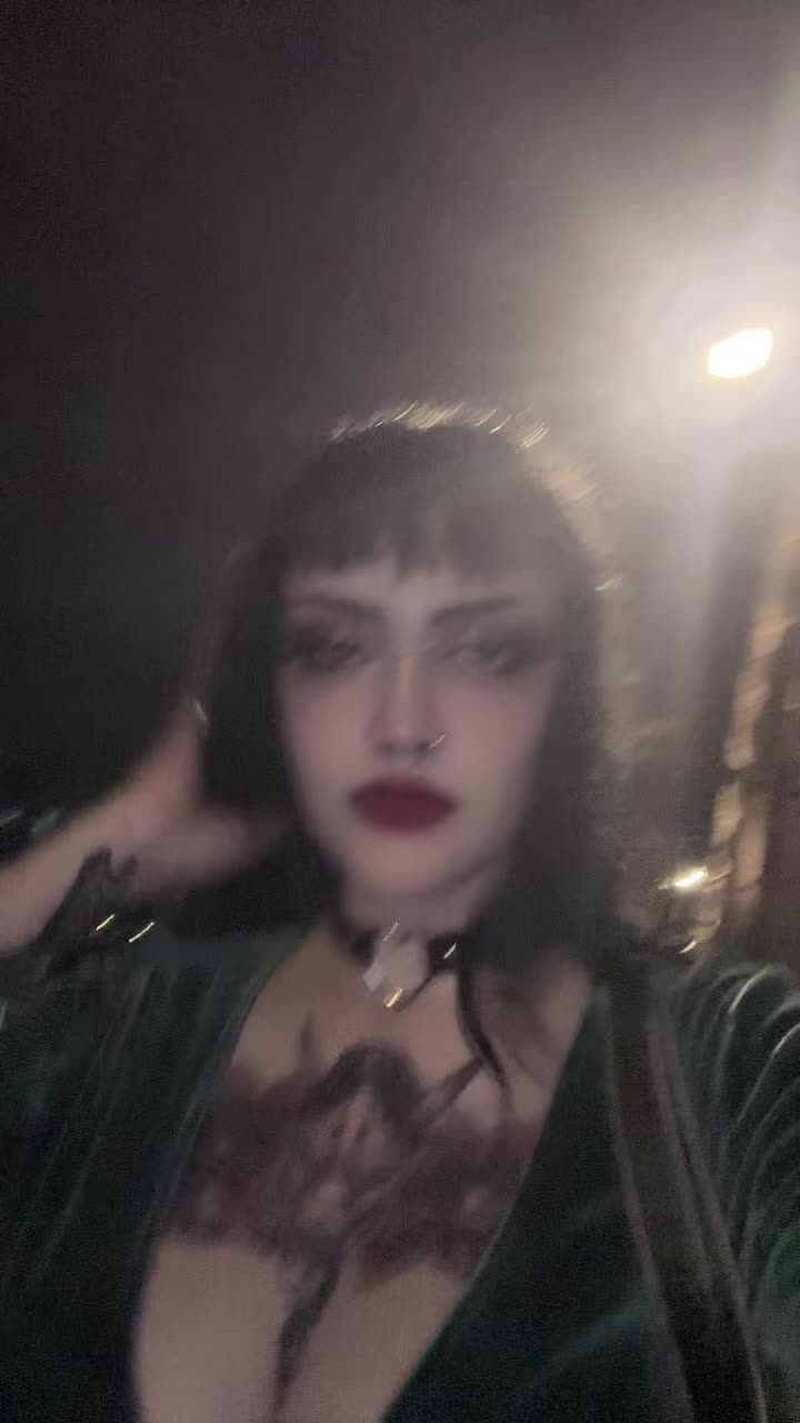 @Juju🖤