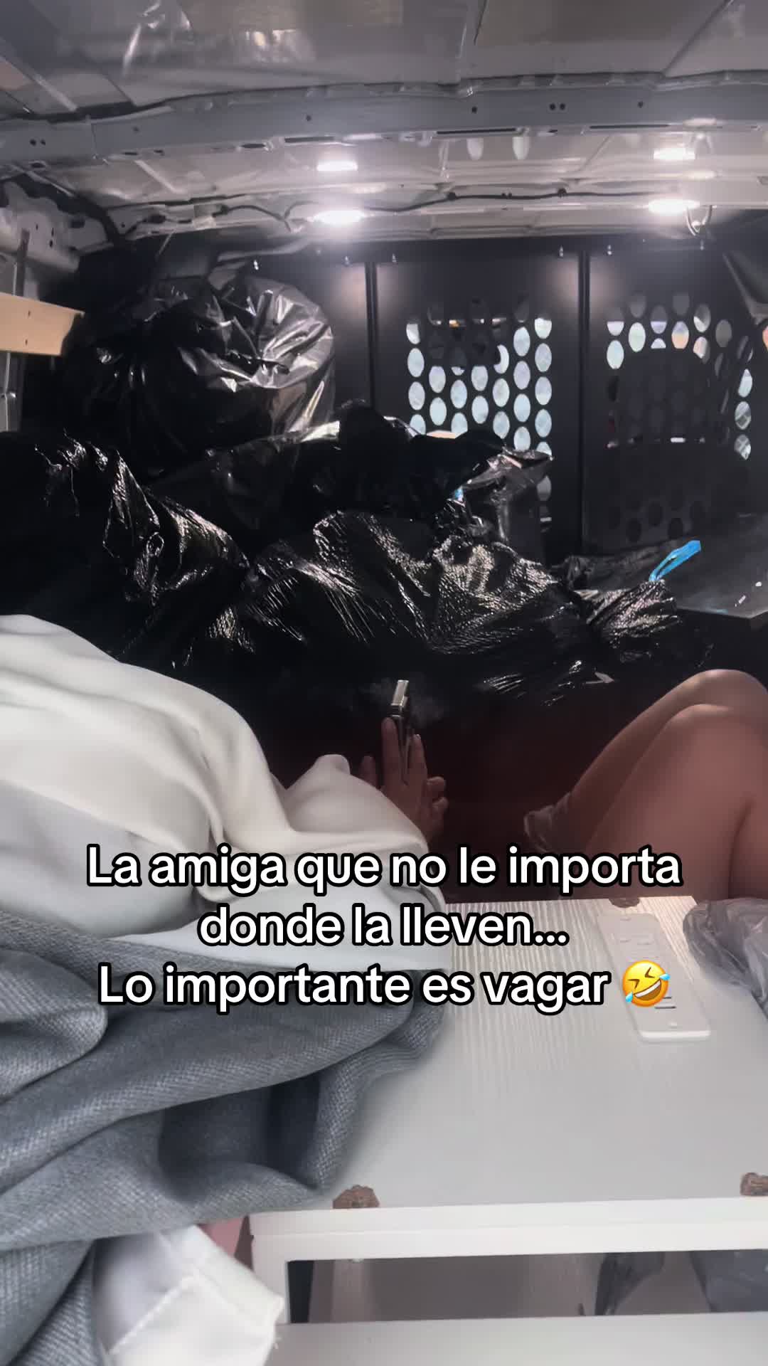 @Anabel ๐ค ๐