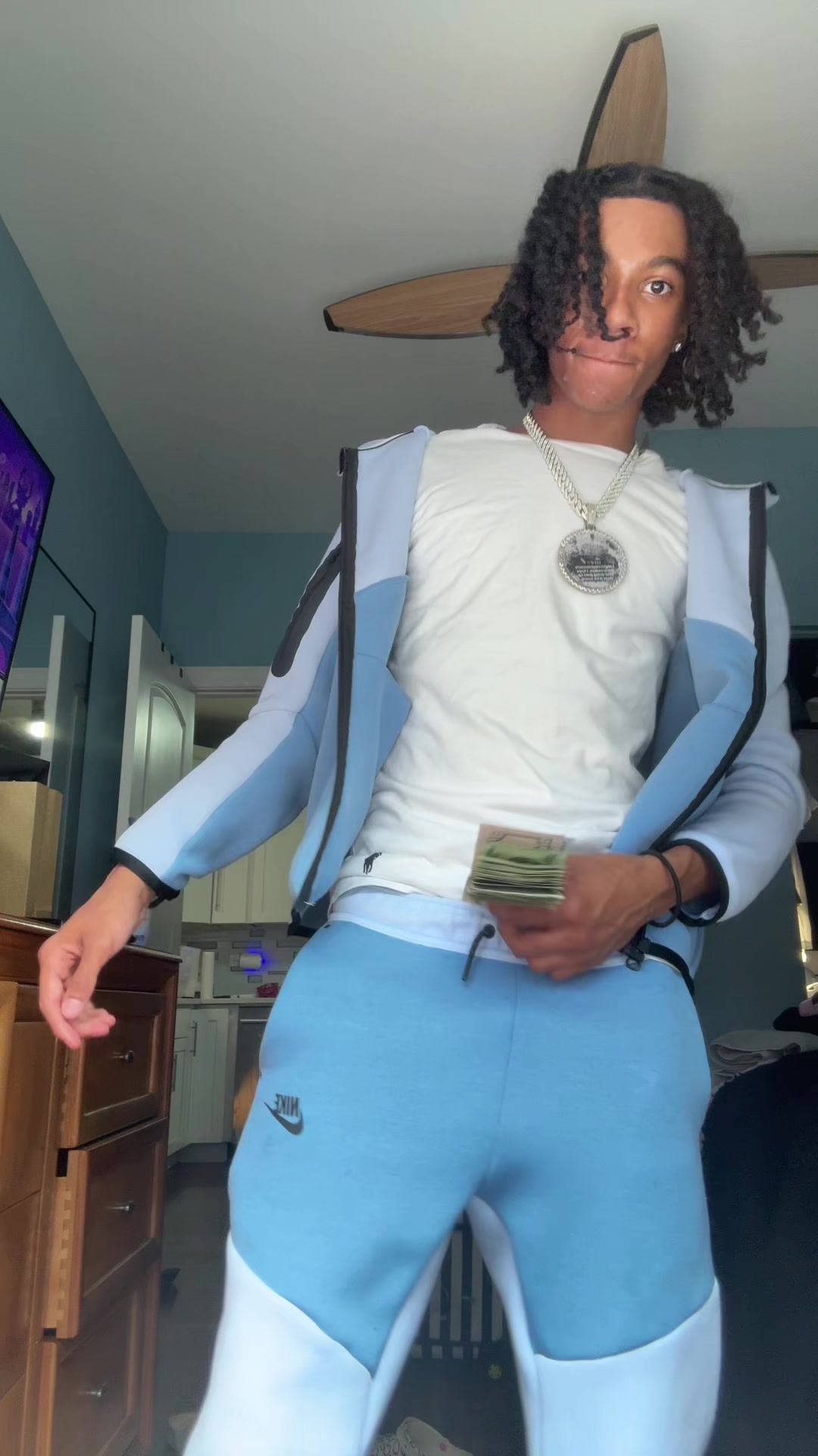 @Playb0ytwisted