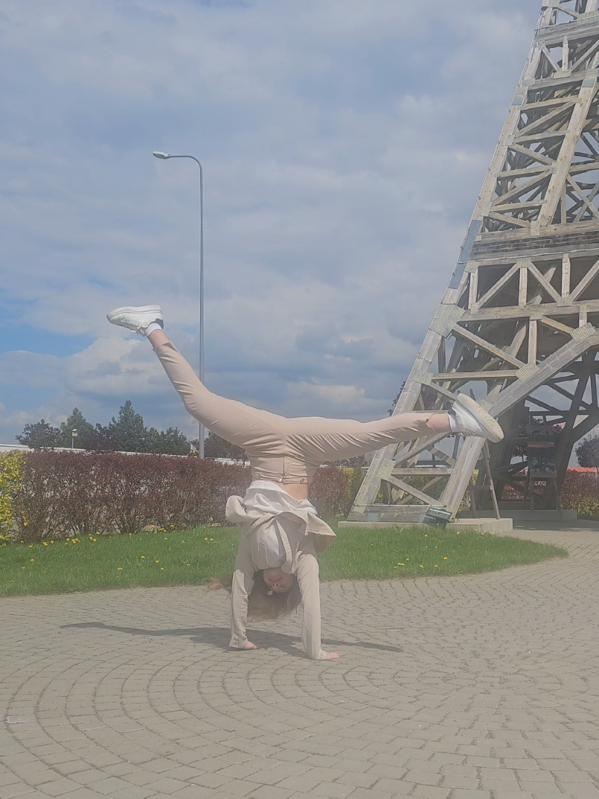 @Viktorija