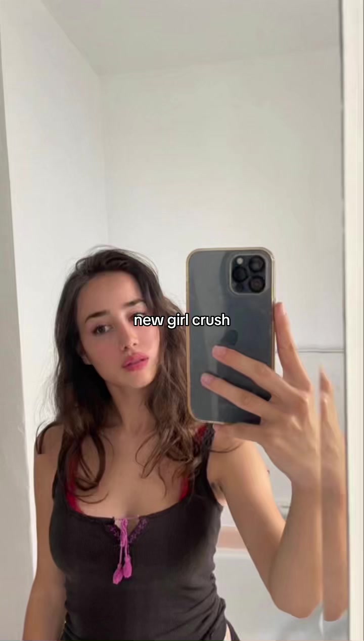 @🖤