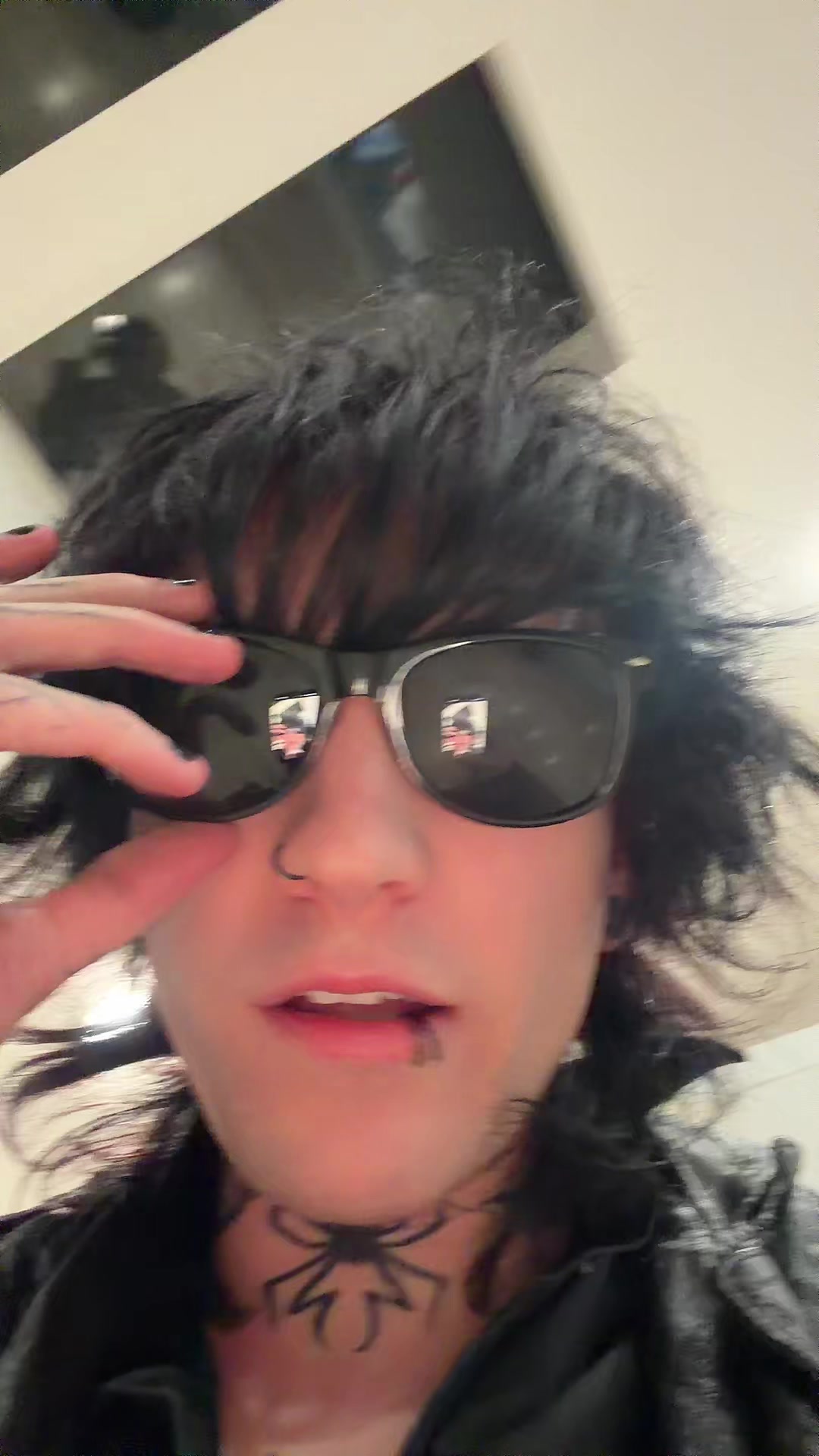 @Johnnie Guilbert