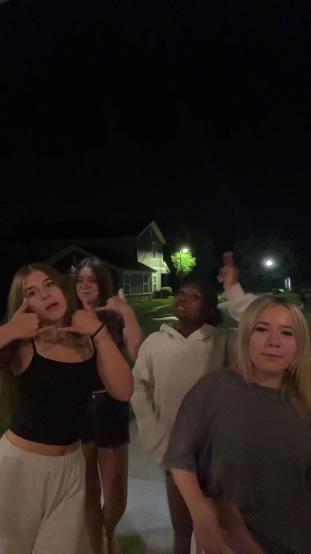 @lucy