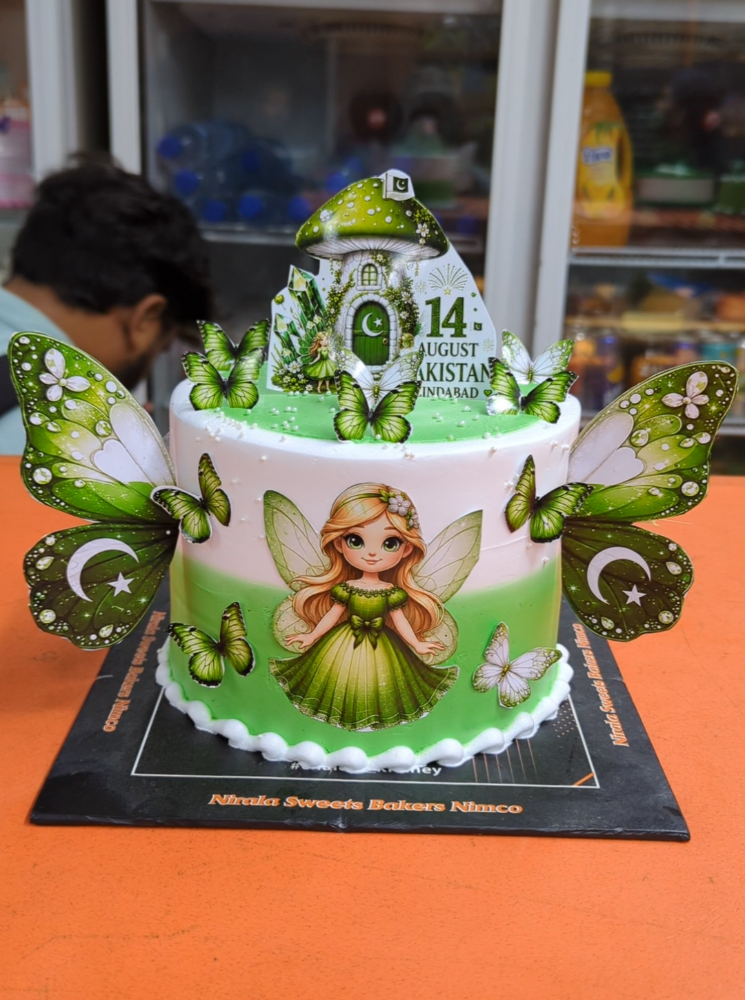@Sajjad Nirala Cake