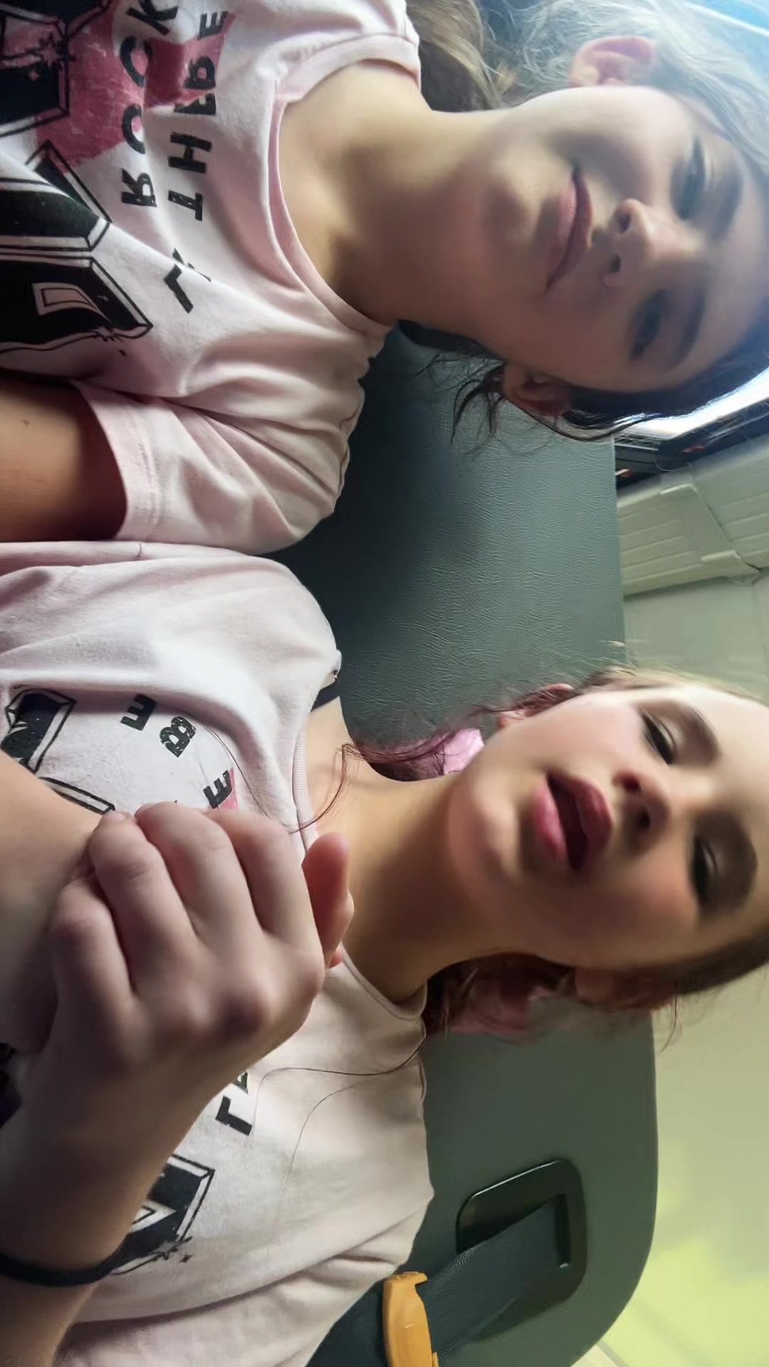 @🏐👾VayVay👾🏐
