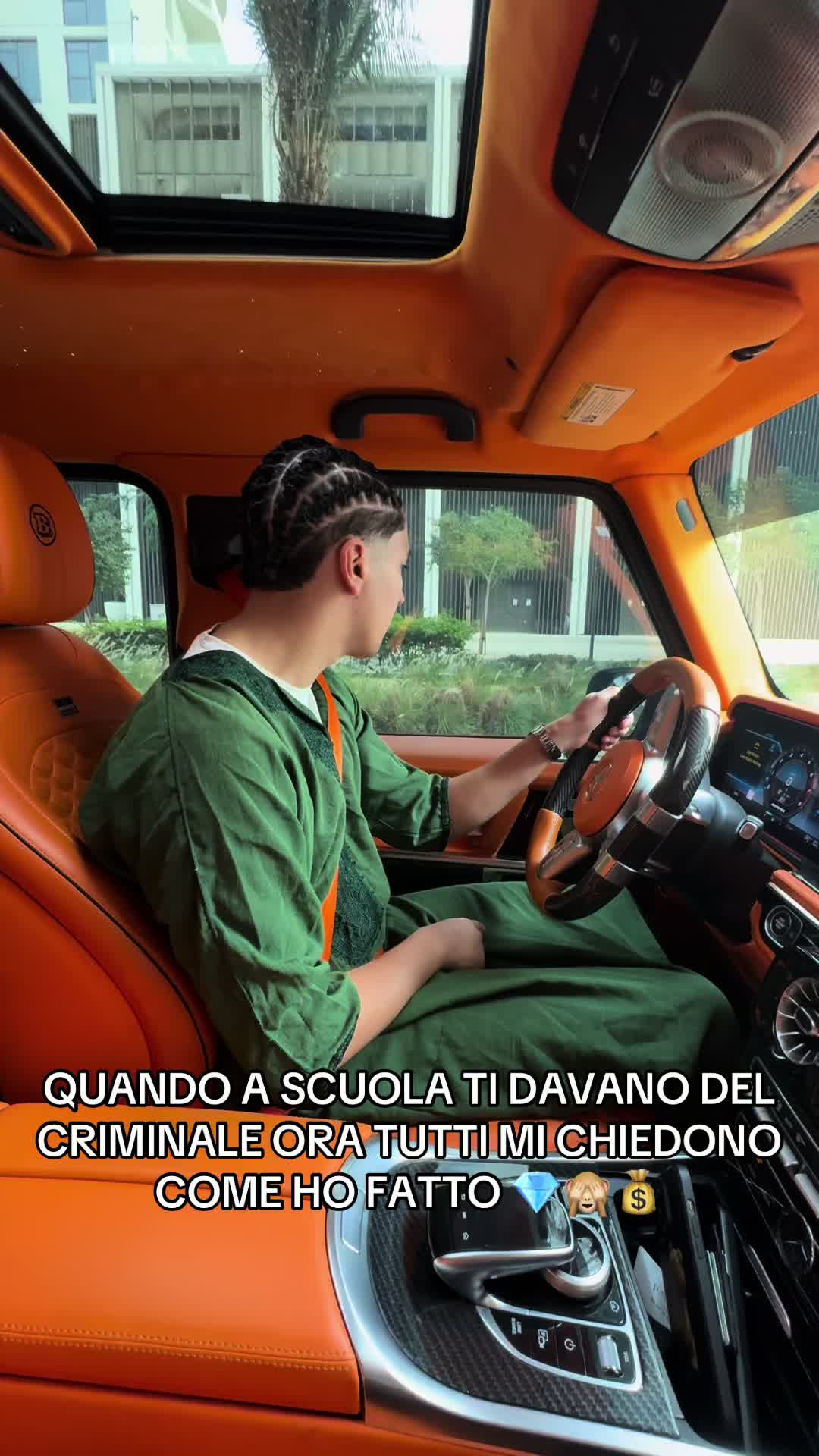 @MomiKings