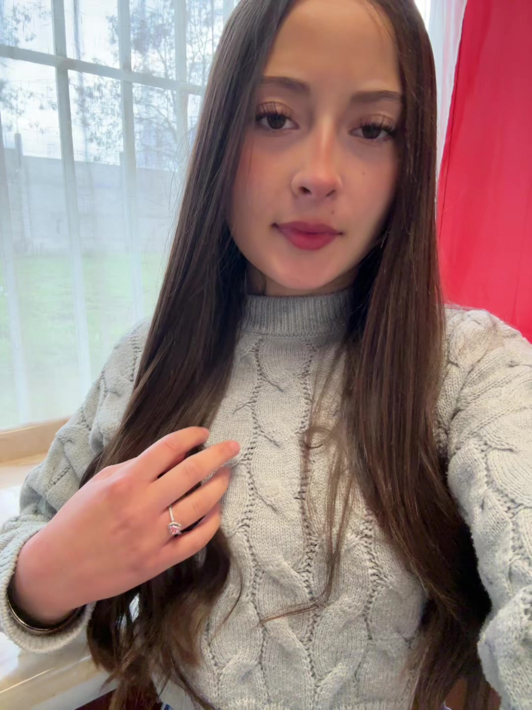 @🦦