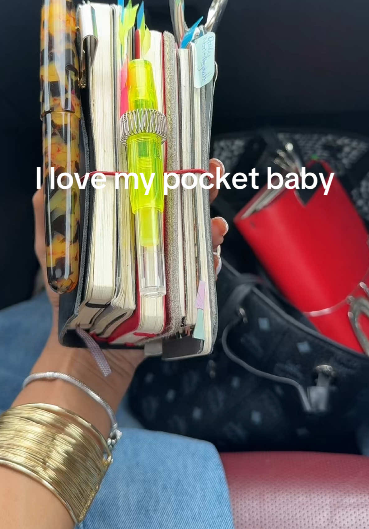 @crafticarli✍🏾🧰⌨️