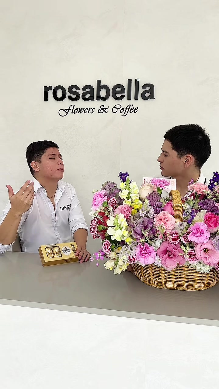 @ROSA BELLA FLORERÍA