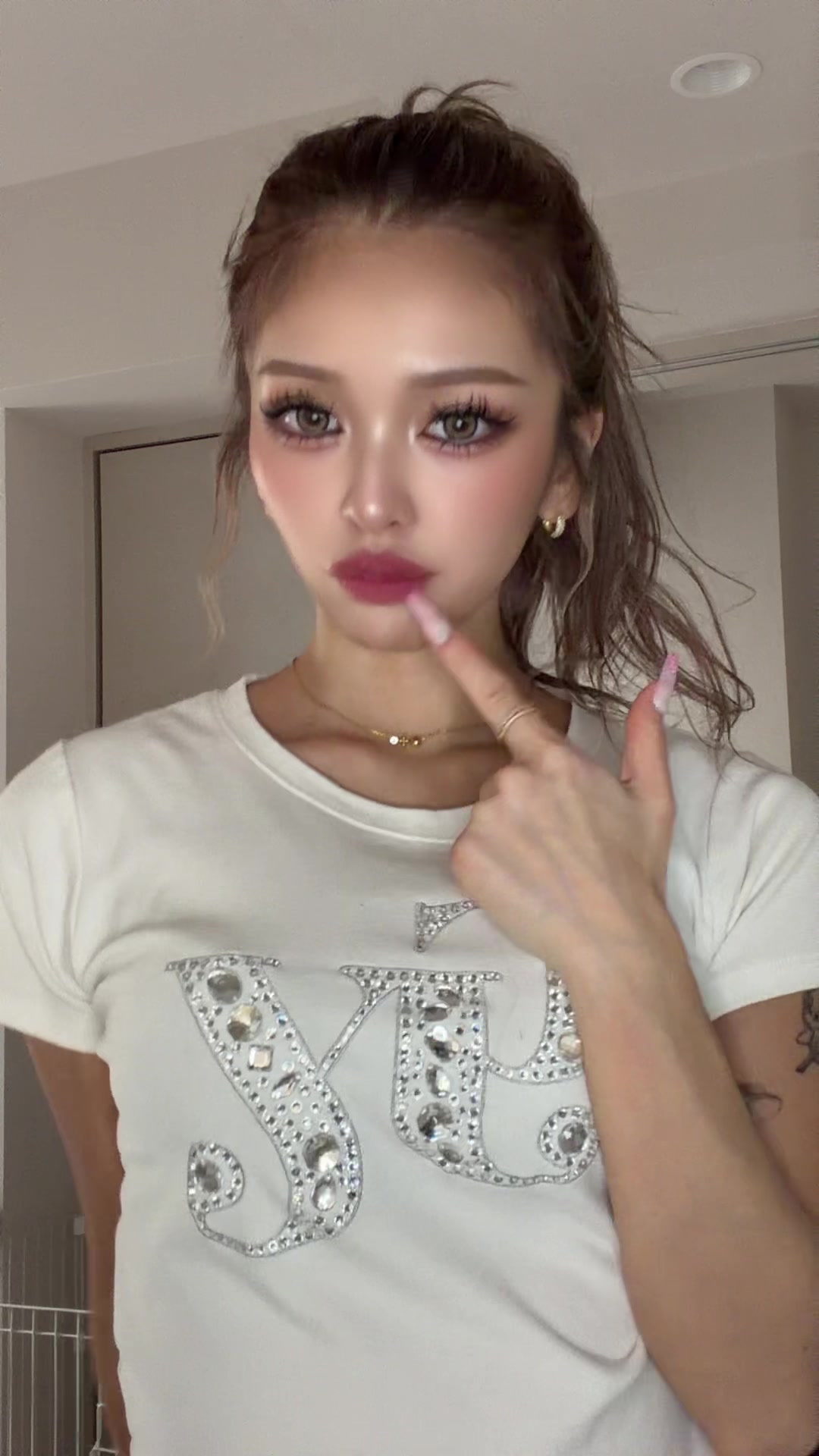 @マユ