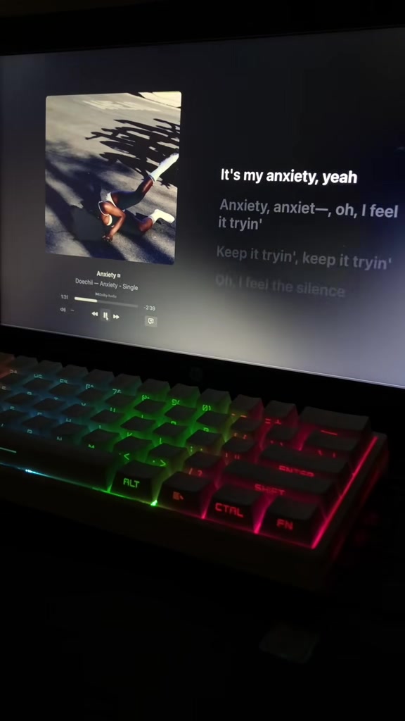 @Lyrics in ur mind 🎶