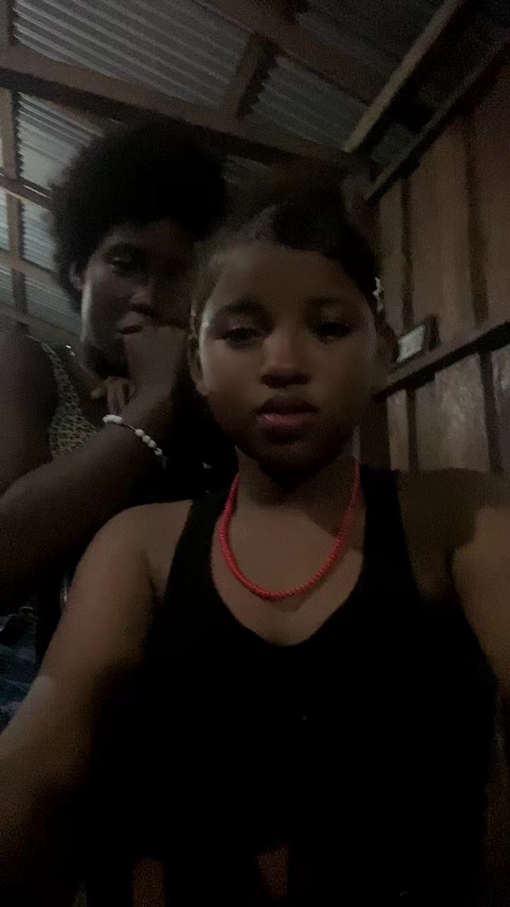 @yinamontano