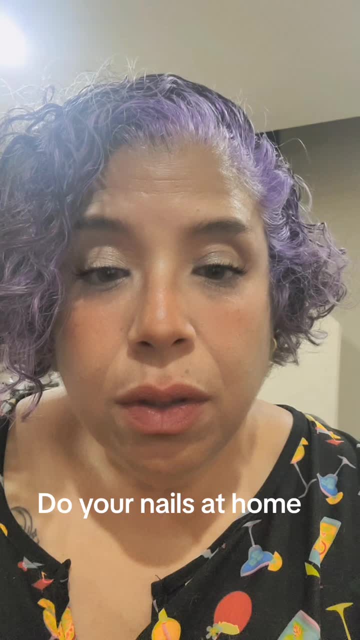 @Elle_HotterMessInc