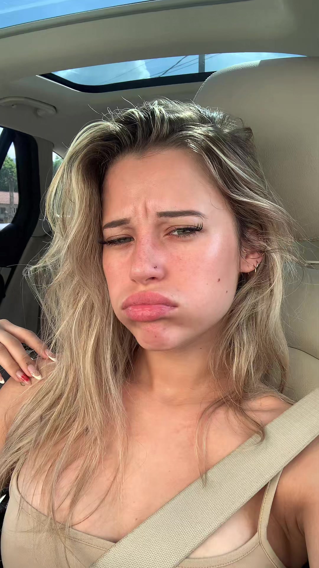 @veronicaalopezz