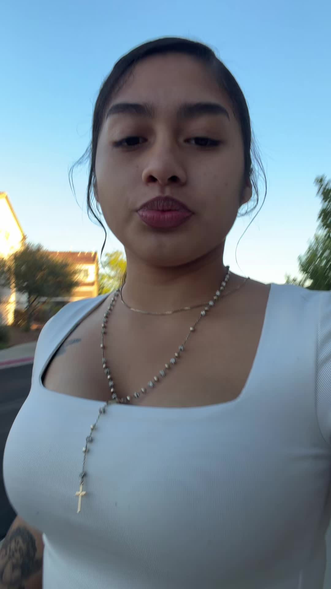 @Isabel<3