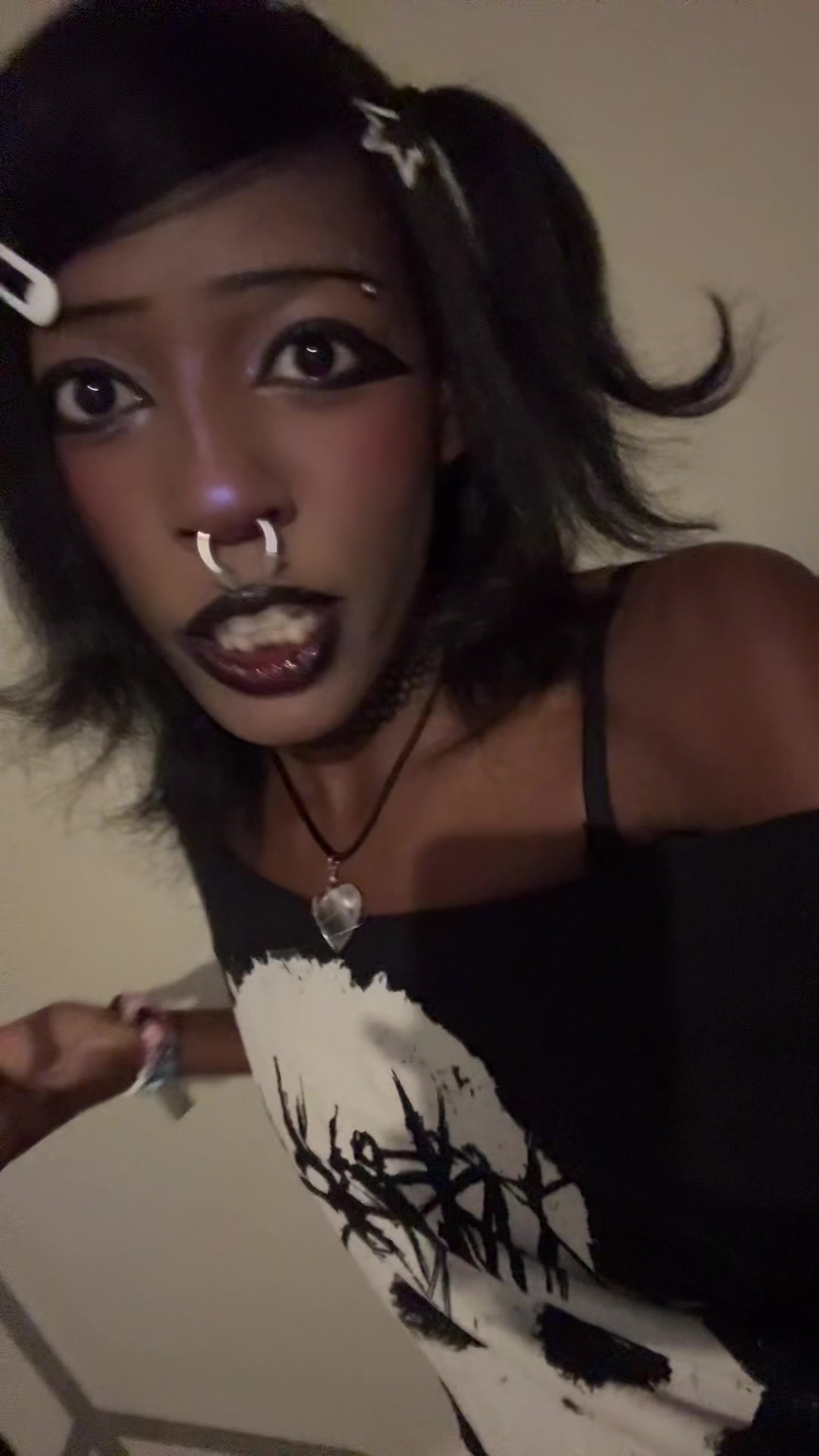 @n3v4