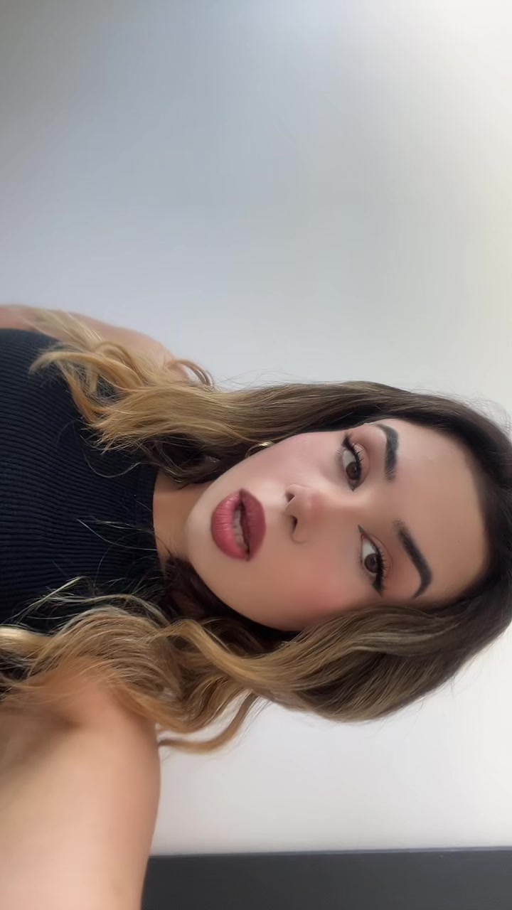@Elisaa