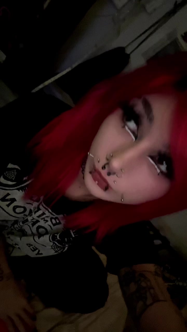 @z0mbi3_b1t3s