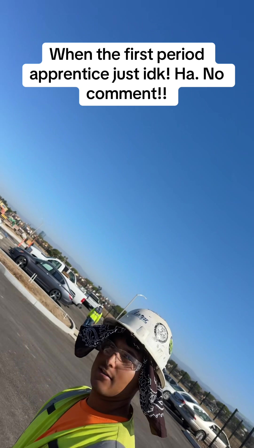 @J R