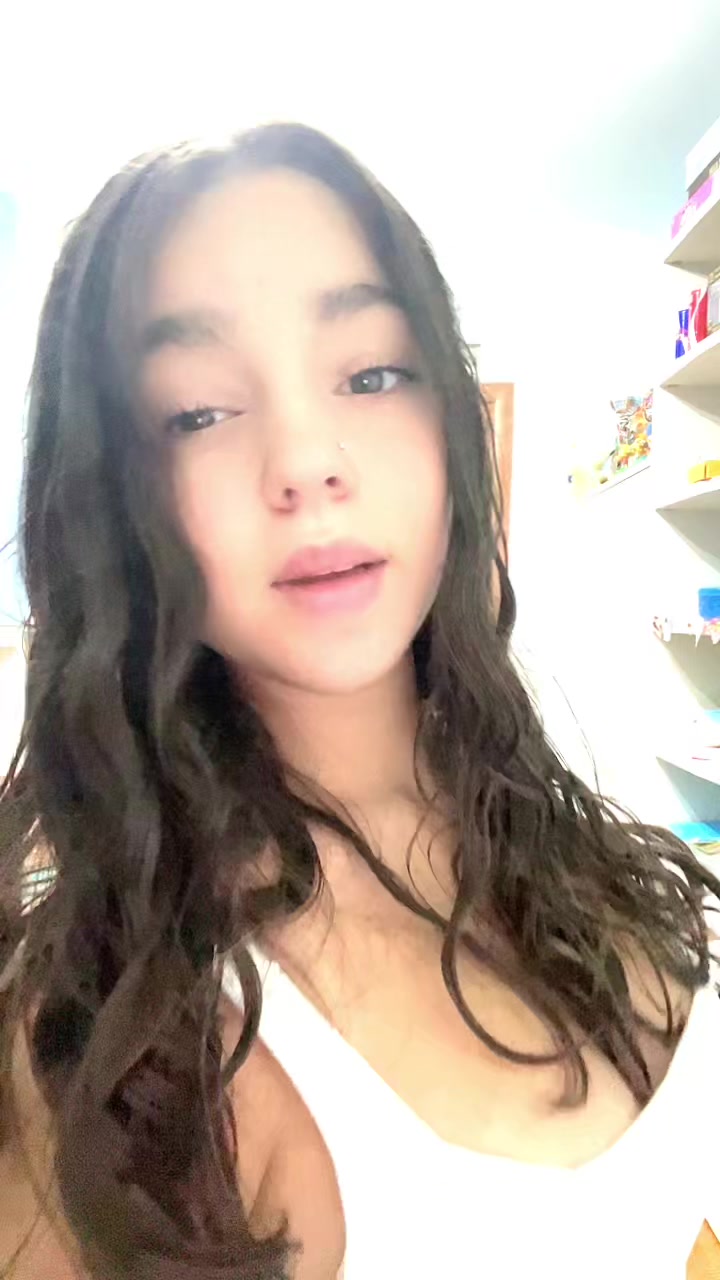 @🦈