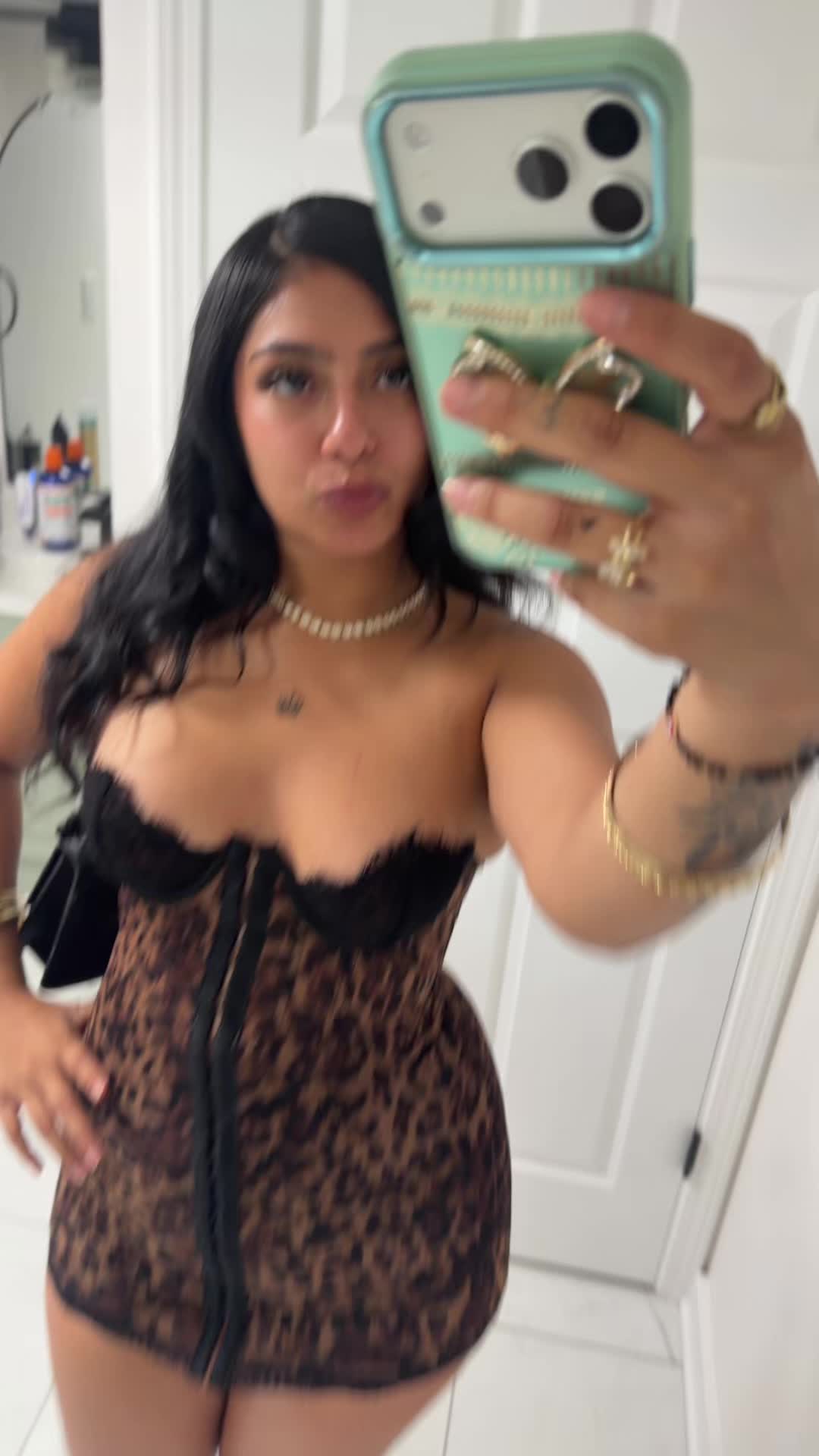 @lili2legit