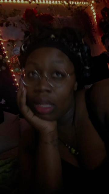 @🧚🏾Bri Le Fae 🧚🏾🌈📚🍄☕️